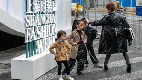 上海学时尚买手哪家好