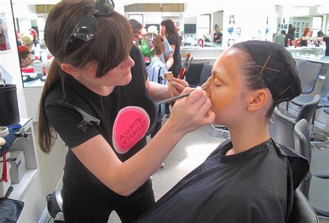 上海的培训班摄影 摄影化妆培训