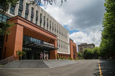 国内哪些大学有mba课程