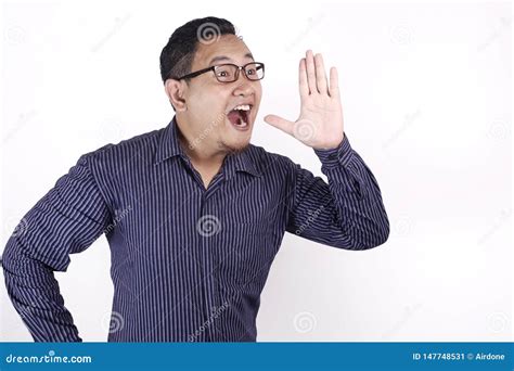 演讲时如何让声音洪亮-怎么做-怎么训练