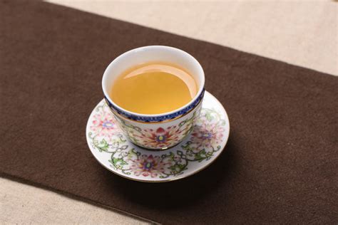 【佛山美甲开店免费培训学费】