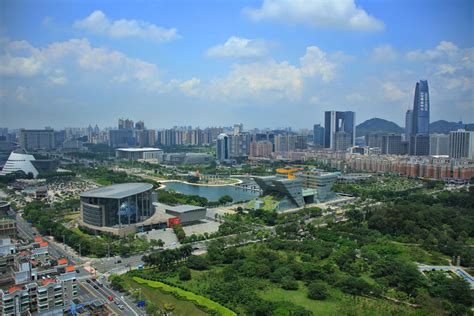 东莞学平面设计师