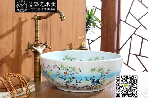 佛山手绘服装哪里有