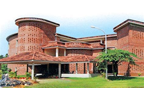 佛山新励成演讲口才学院