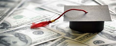 高考复读一年多少钱