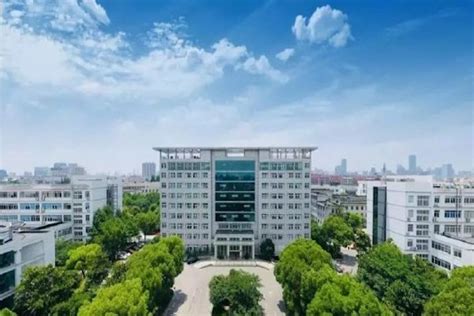 【苏州数控进修班学费】