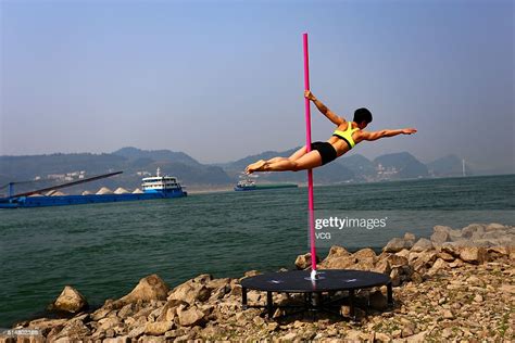 华翎钢管舞培训班