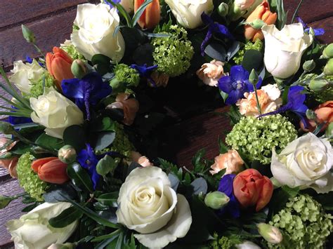 【苏州专业花艺培训机构学费】