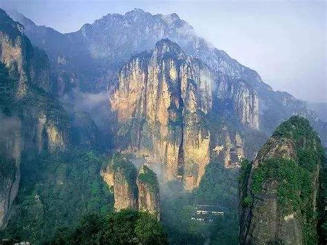 雁荡春华哪个电脑培训班比较好