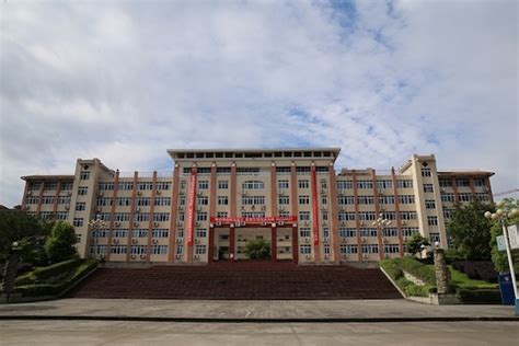 重庆高考复读辅导机构选哪个