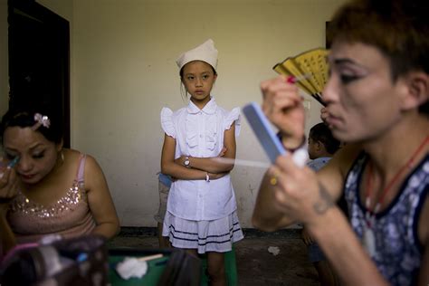 重庆高级美甲彩妆培训