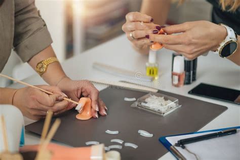 重庆美甲师培训哪个好