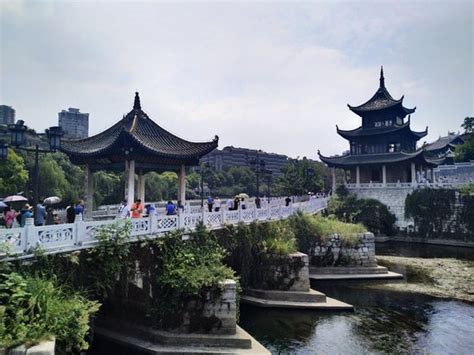 贵阳新娘美妆整体课程实践培训点在哪