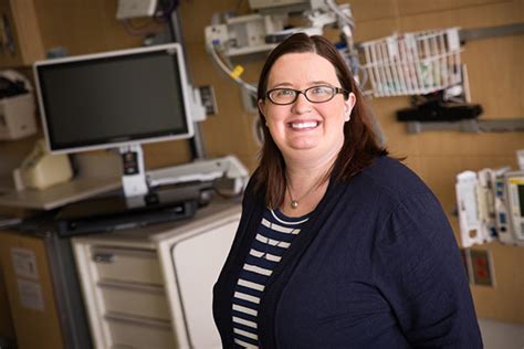 青岛爱月宝母婴培训 青岛爱月宝母婴培训 青岛爱月宝