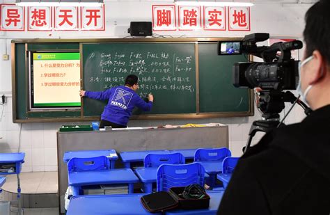 郑州学生军事成长营10天班训练班