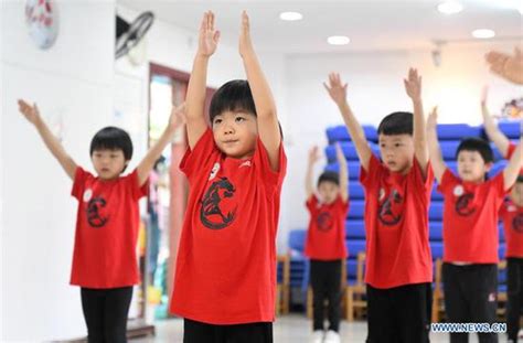 郑州小孩语言发育迟缓是什么原因