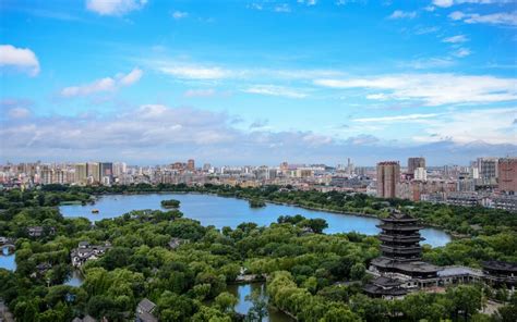 济南哪里学化妆培训机构好