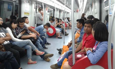 云南哪里培训母婴护理师考证学技能正规机构月嫂培训班多少钱