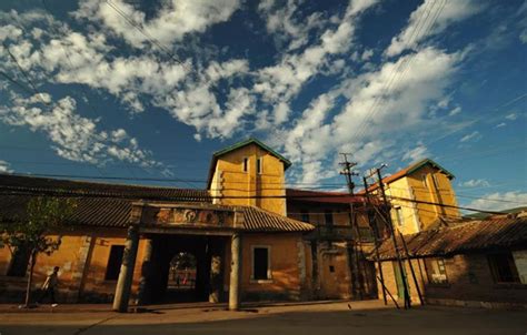 云南哪里培训母婴护理师考证学技能正规机构月嫂培训班多少钱