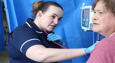 2018昆明康复理疗师培训-星月嫂-专注女性就业创业教育6年