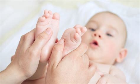 2018昆明小儿推拿培训-星月嫂-专注女性就业创业教育6年