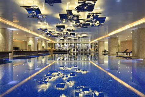 昆明美容师培训哪好-星月嫂-全线学员突破0