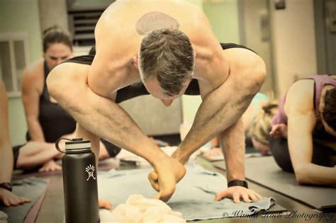 昆明催乳师培训费用-星月嫂-全线学员突破0