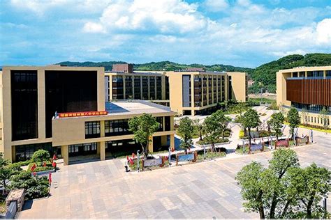 福州初.三复读学校