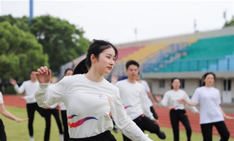 杭州怎么当礼仪形象