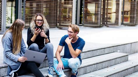 杭州学平面设计师需要多少学费