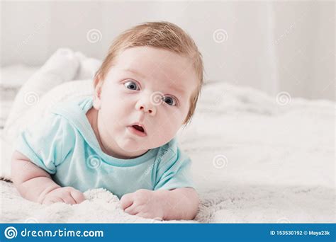 婴儿2个月体能训练