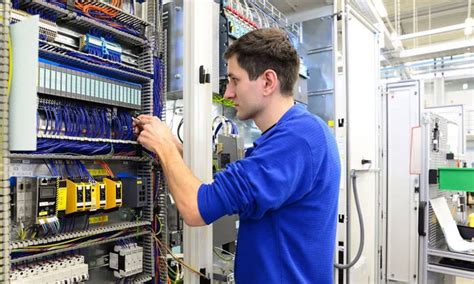 深圳哪里有plc工程师培训中心