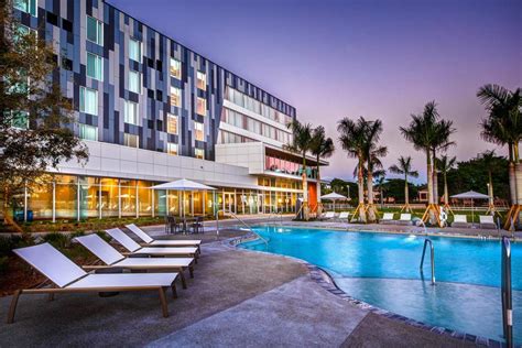 IMG学院橄榄球项目夏令营培训