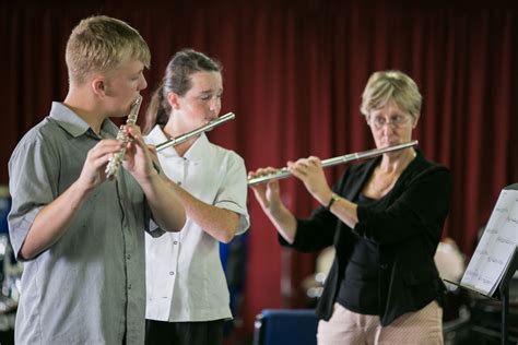 南山区**好学的乐器学费