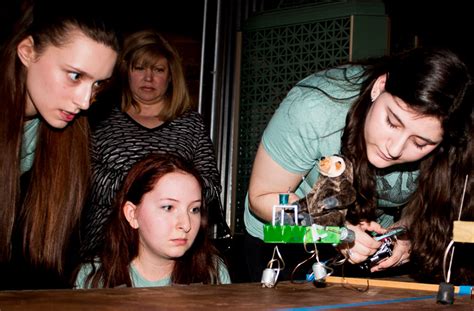 保定机器人等级考试 WOR机器人挑战赛 发现杯青少年编程挑战赛