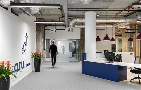 安格利亚鲁斯金大学工商管理硕士办学