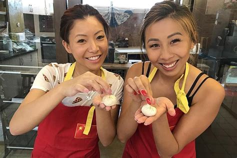 太原学秘料小笼包