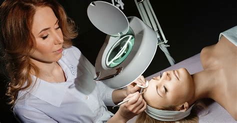 河东区美容师实战班