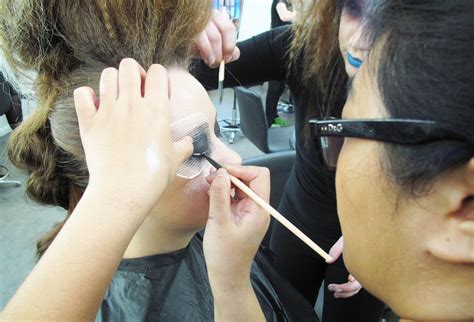 和平区美容美发化妆培训