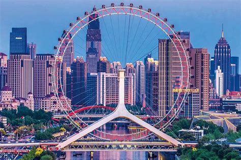 天津学化妆去哪个