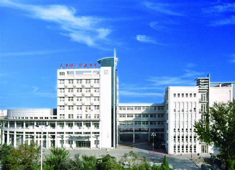 天津高考美术班价格