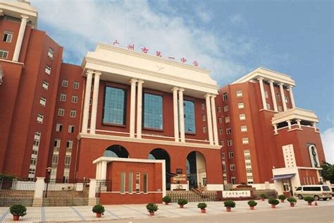 广州市第六中学国际班初中中英双语课程