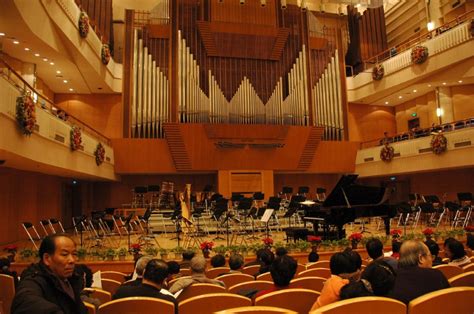 国图音乐厅—北京刺绣班