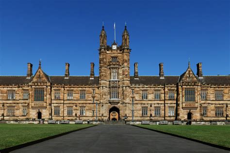 高考成绩不理想如何进入澳洲大学?