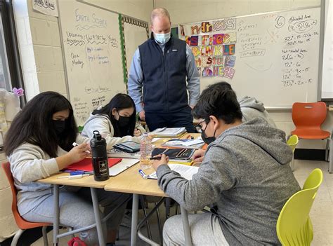 郑州啄木鸟美国高中/中学留学申请攻略