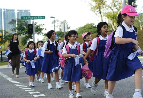 启德留学新加坡入读高中生课程