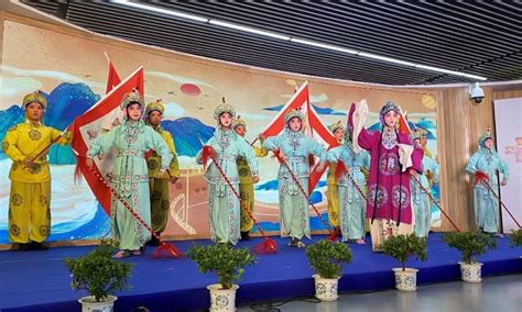 上海田家炳初中双语课程