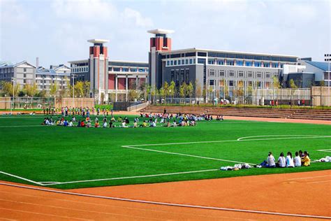 云南师大附中美华国际高中双语课程