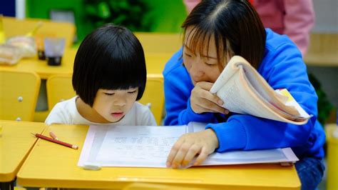 上海英国学校小学中英双语课程