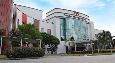 上海枫叶国际学校国际高中课程